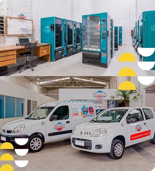 Foto de um espaço de coworking com máquinas de venda automática e veículos de frota personalizada da empresa Pranava, incluindo um carro de transporte e uma van, todos exibindo a marca Pranava, ideal para empresas que buscam soluções de vending e transporte com branding.